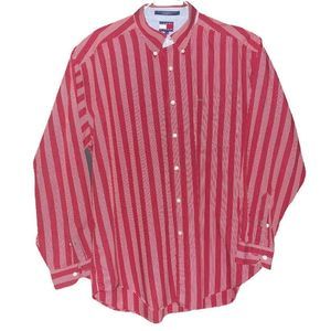 Vintage 90’s. Festive Tommy Hilfiger men’s dress shirt. Perfect for the holidays
